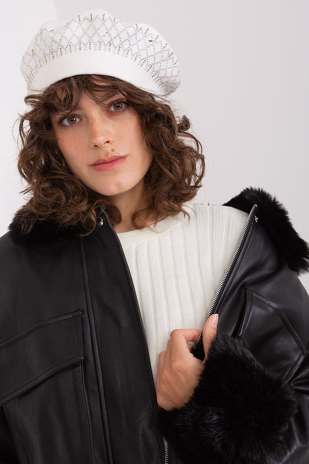 Beret model 208244 AT-Fashion Nordic